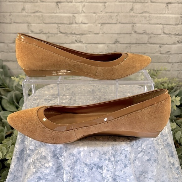 BCBGeneration “Alonsa” Caramel Suede Pointed Toe Dress Low Wedges WMS 7.5B🧡EUC - Picture 6 of 10